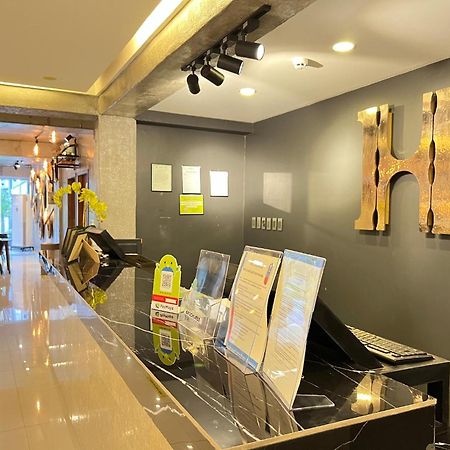 Hotel Halo Angeles City Екстериор снимка