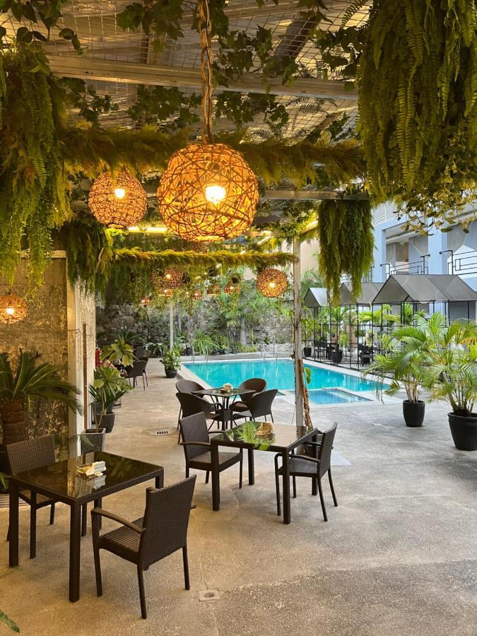 Hotel Halo Angeles City Екстериор снимка