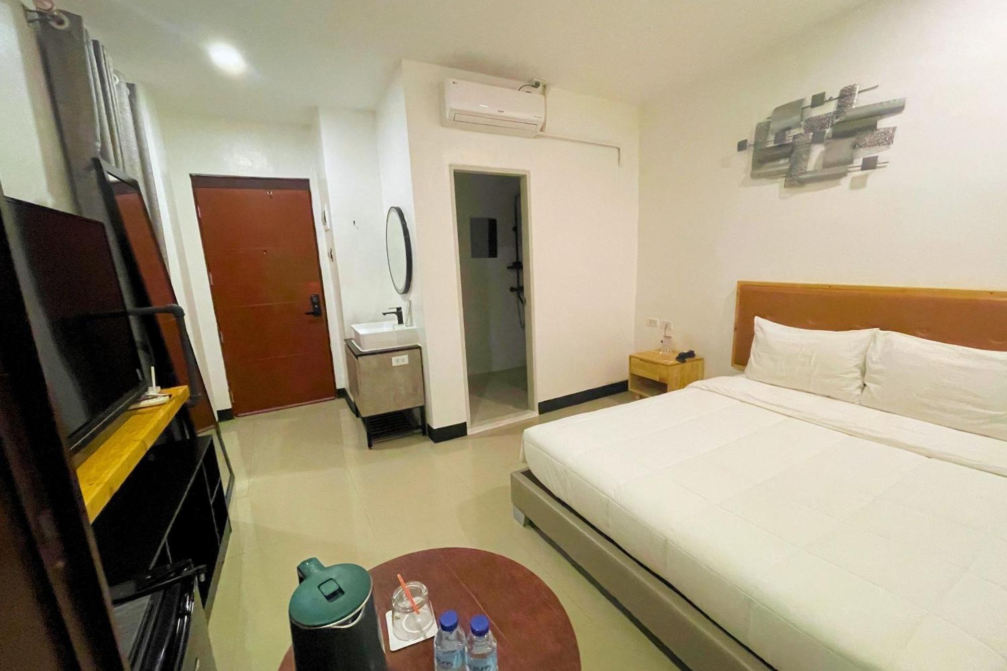 Hotel Halo Angeles City Стая снимка
