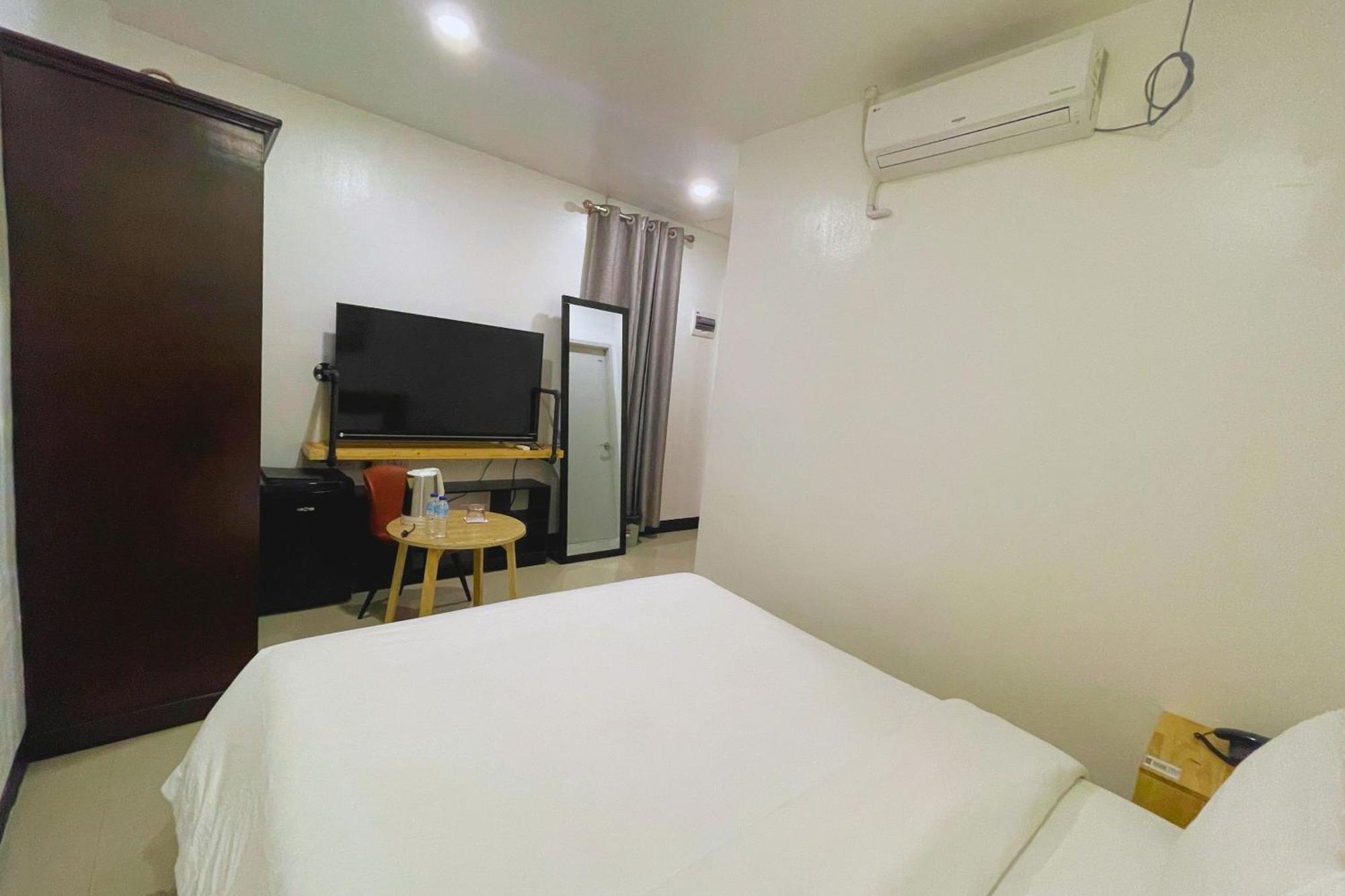 Hotel Halo Angeles City Стая снимка