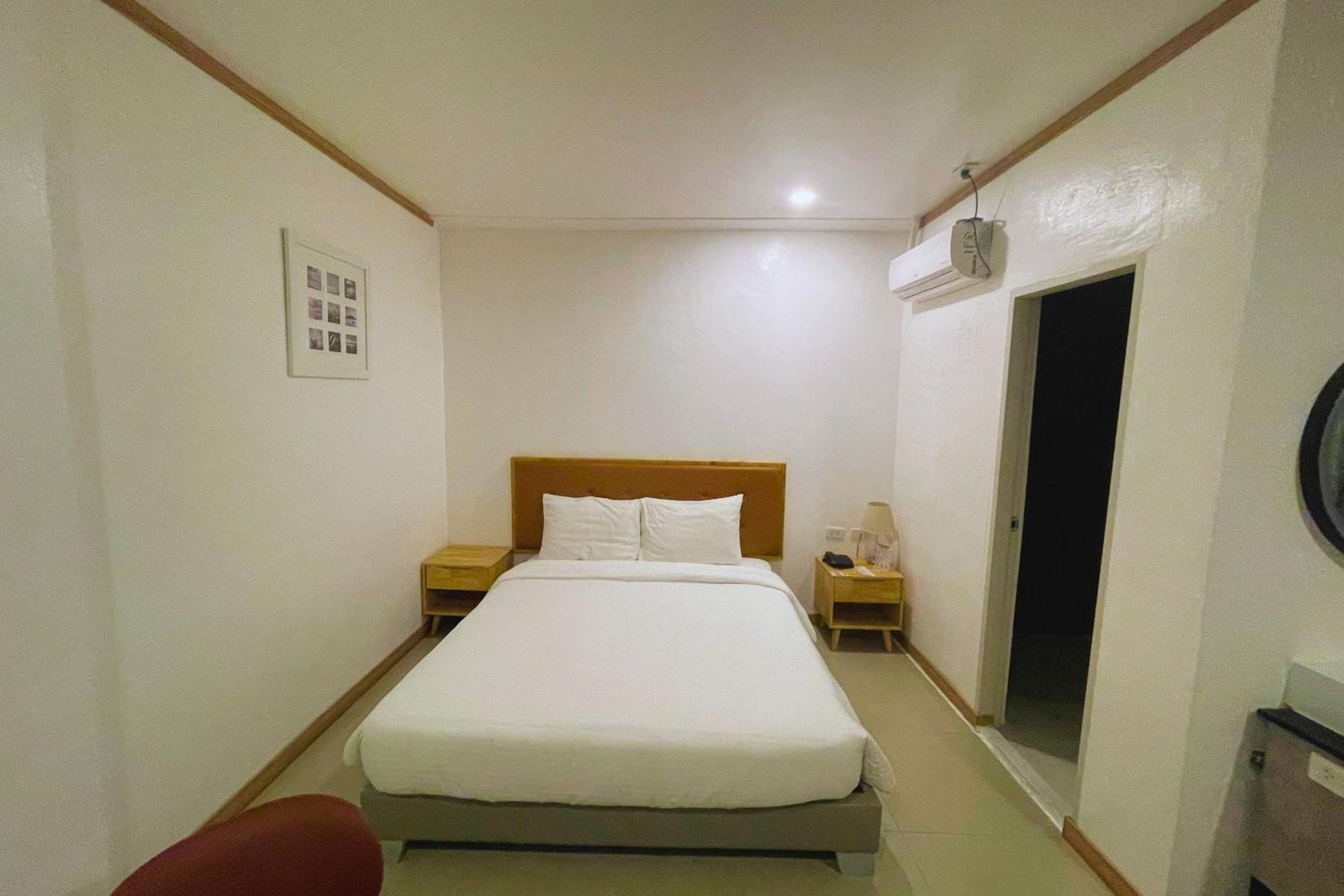 Hotel Halo Angeles City Стая снимка