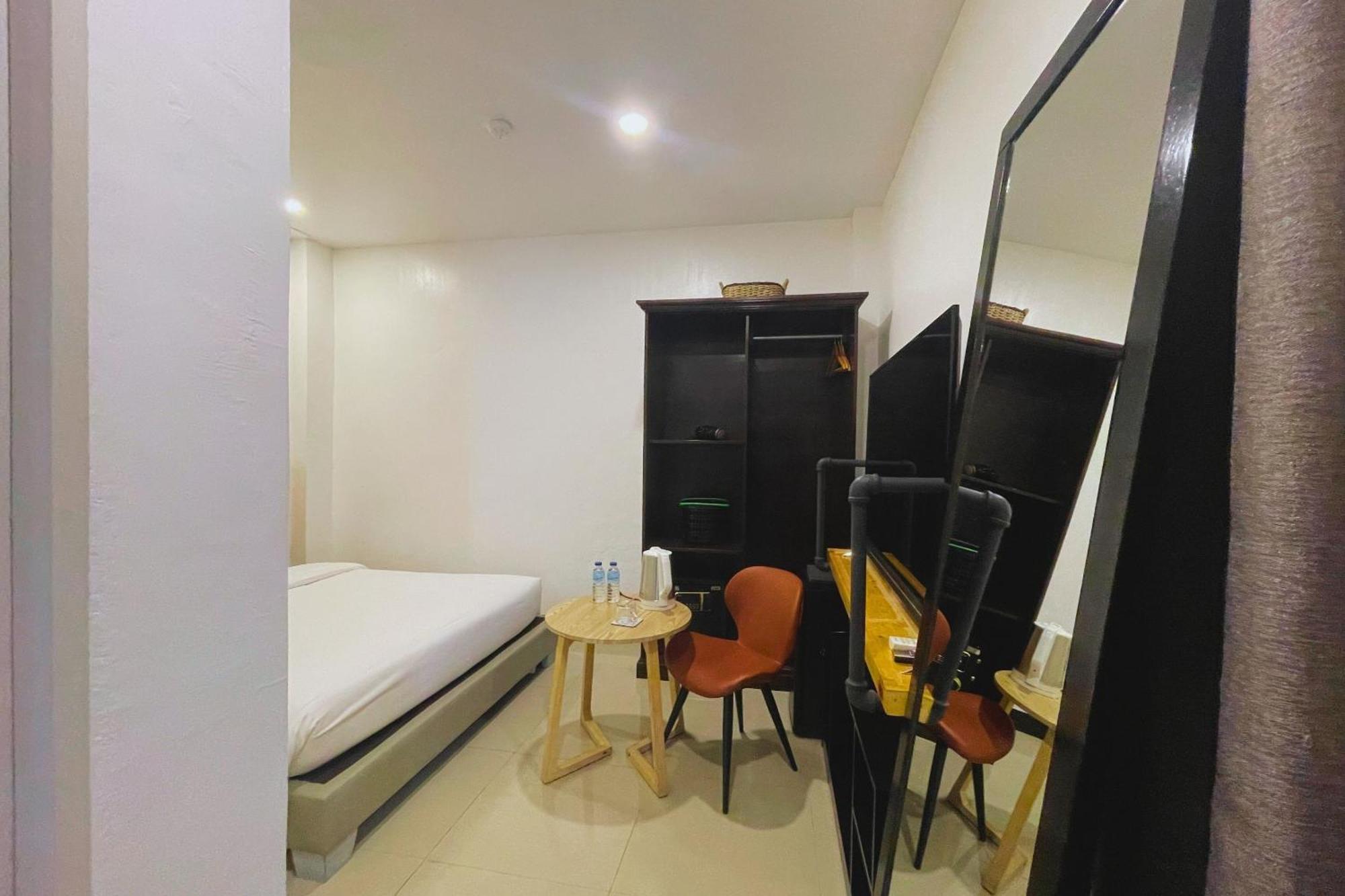 Hotel Halo Angeles City Стая снимка