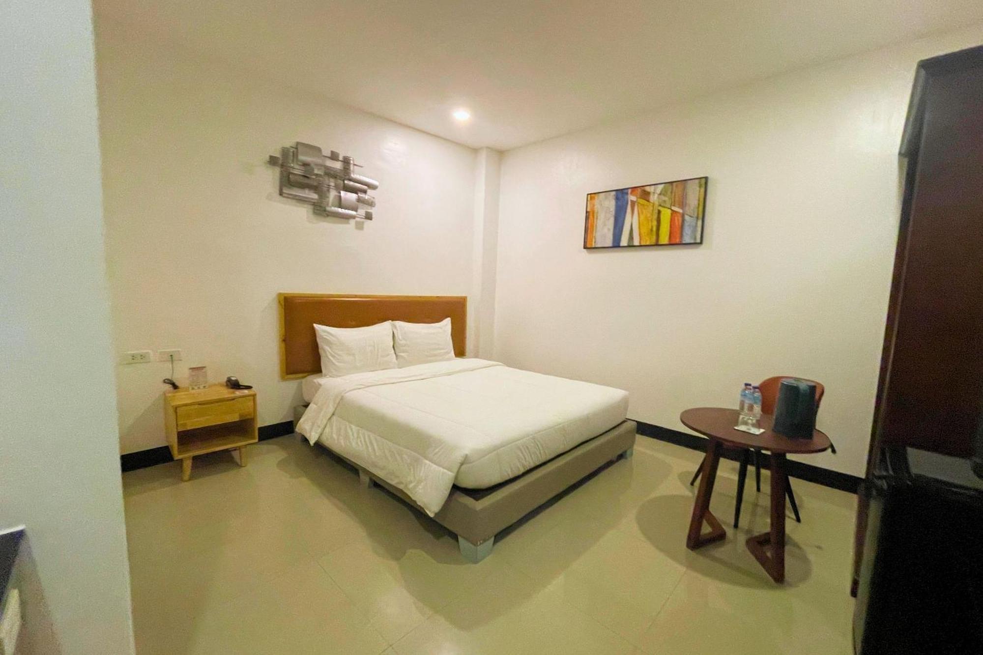 Hotel Halo Angeles City Стая снимка