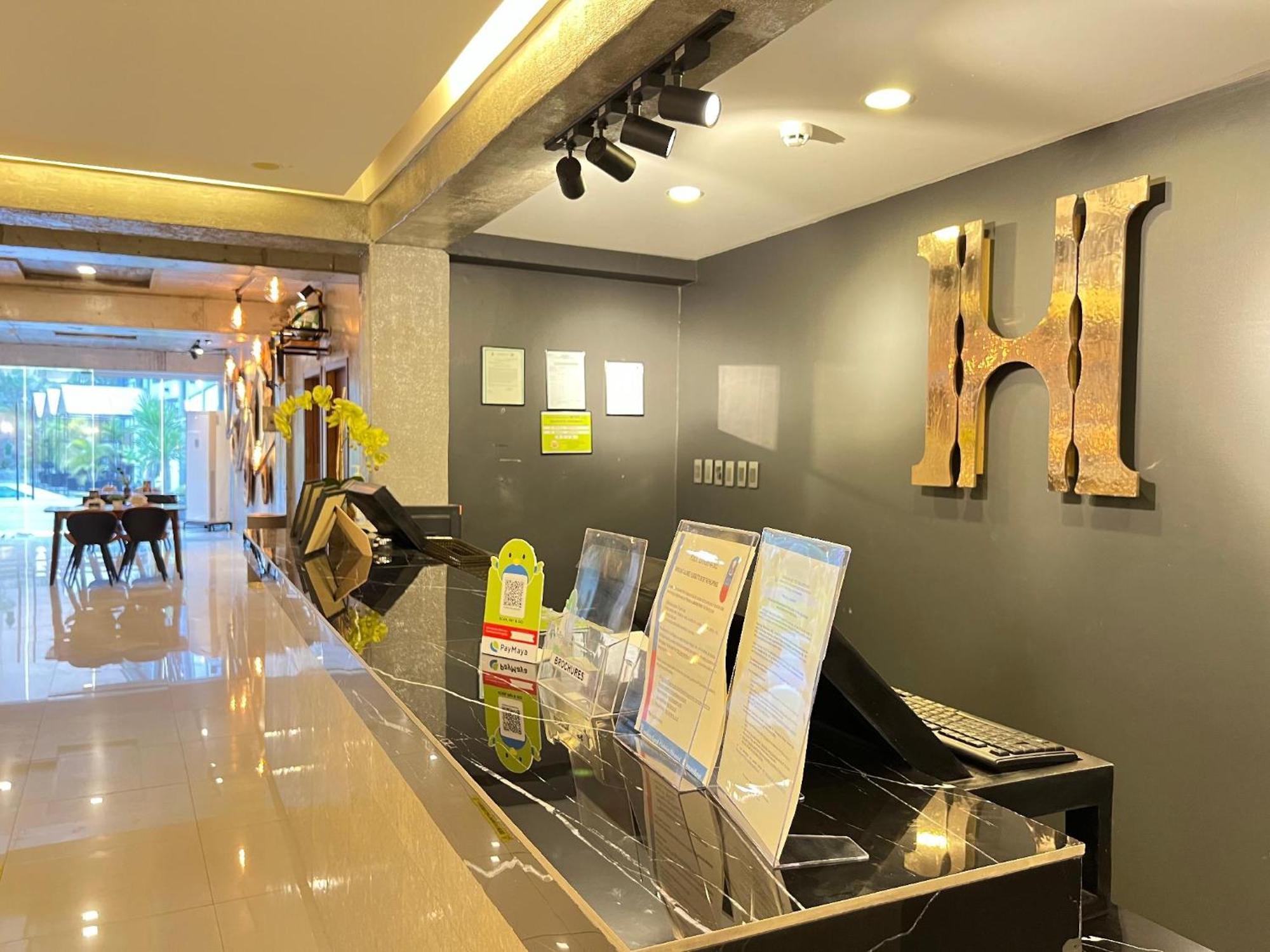 Hotel Halo Angeles City Екстериор снимка