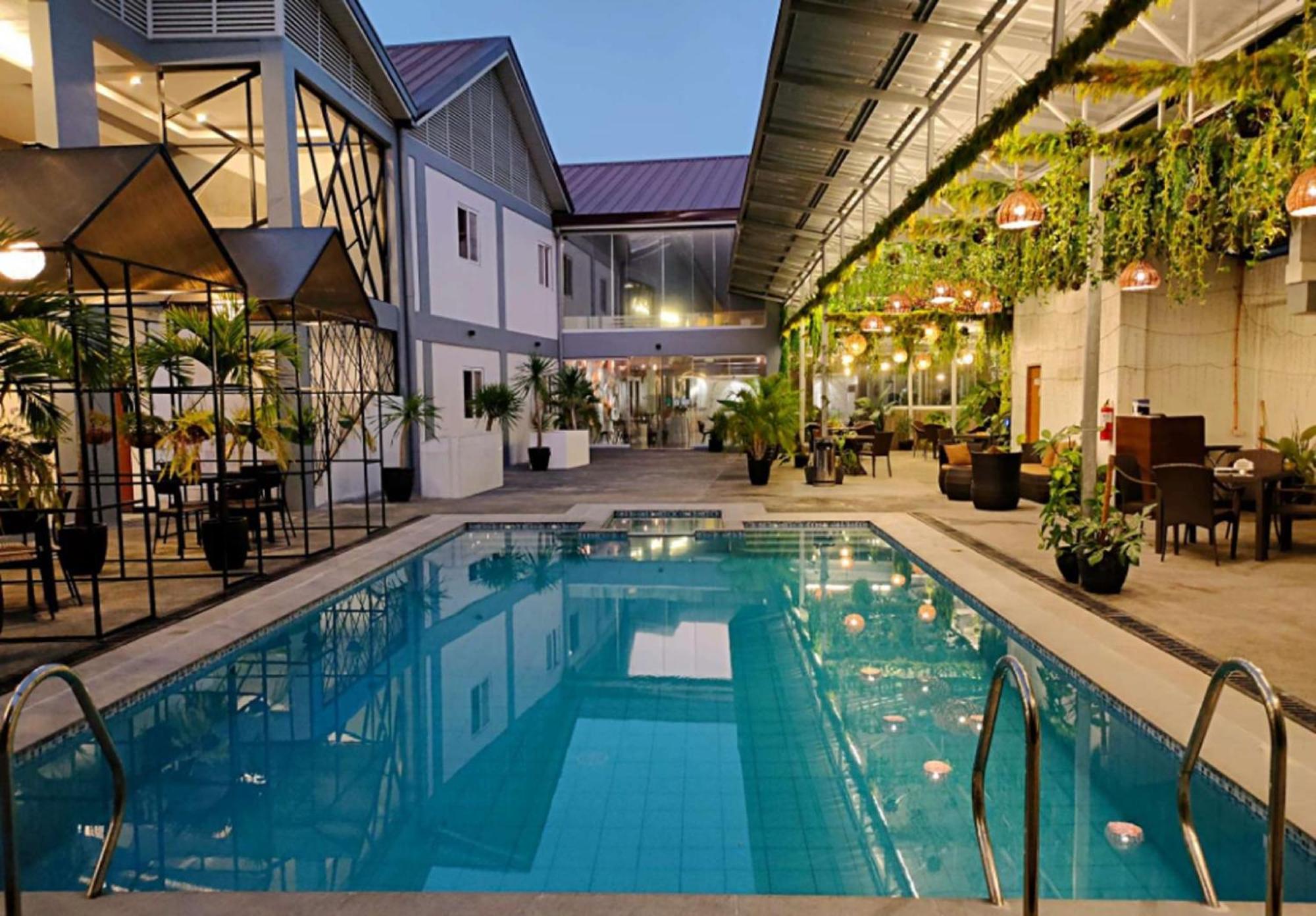 Hotel Halo Angeles City Екстериор снимка